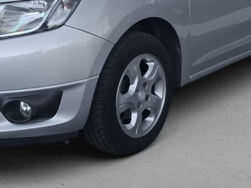 DACIA Sandero 0.9 TCe 90cv S&amp;S Confort — photo 4