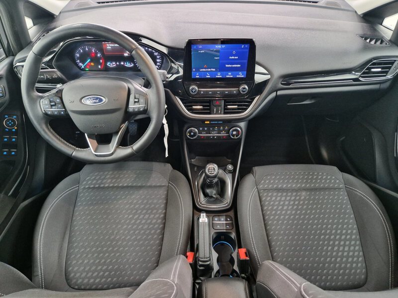 Fahrzeugabbildung Fiesta 1.0 EcoBoost MHEV Titanium Bild 13 von 27