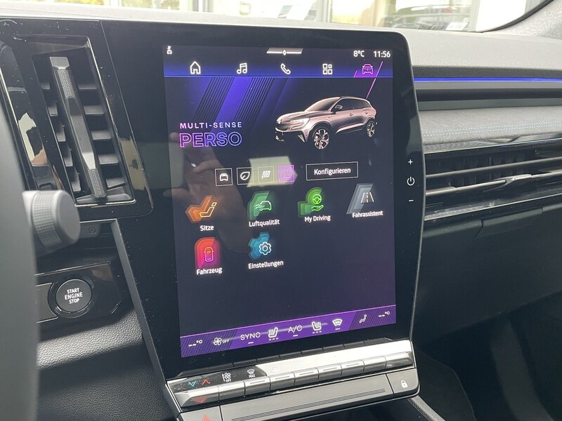 Fahrzeugabbildung Austral Esprit Alpine Full Hybrid E-Tech 200 Bild 20 von 42