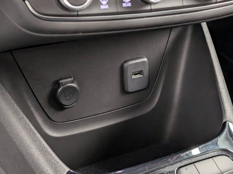Fahrzeugabbildung Crossland 1.2 GS Line Kamera LED CarPlay Bild 20 von 37