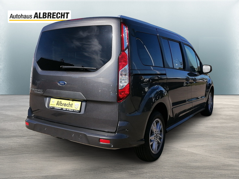 Ford Grand Tourneo