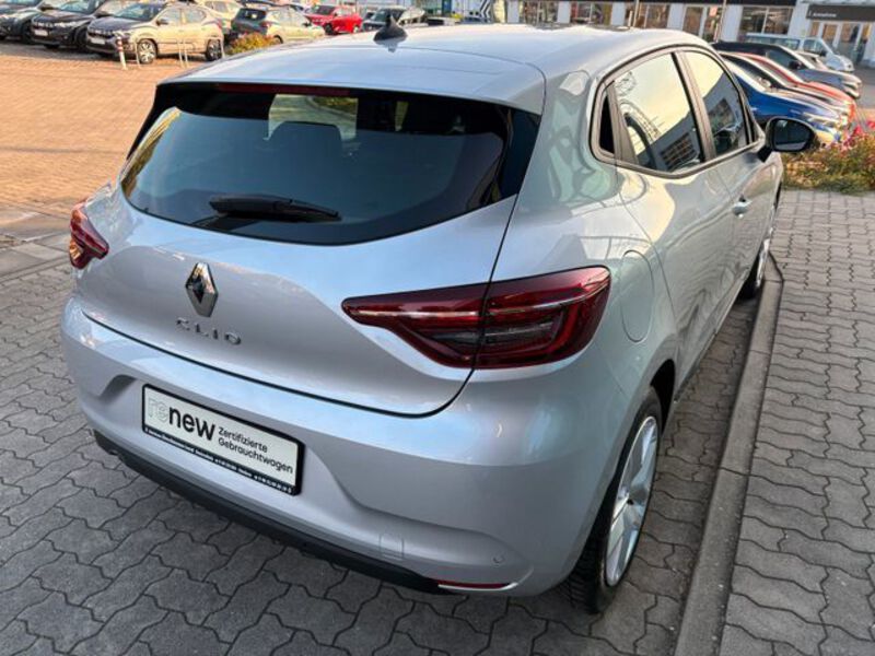 Fahrzeugabbildung Clio lima/Navi/Ganzjr. Bild 3 von 10