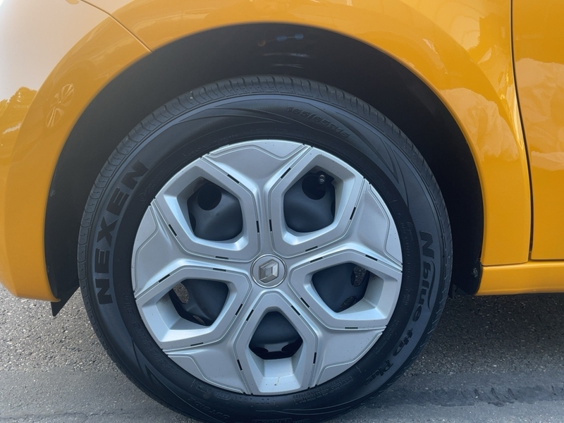 Fahrzeugabbildung Twingo 1.0 SCe 65 Limited Bild 11 von 15