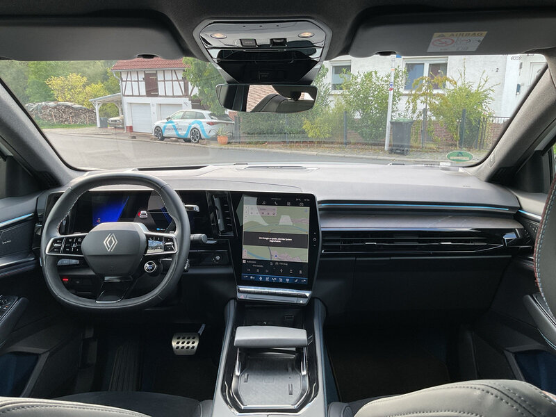 Fahrzeugabbildung Rafale Atelier Alpine E-Tech Plug-in Hybrid 300 Bild 14 von 14