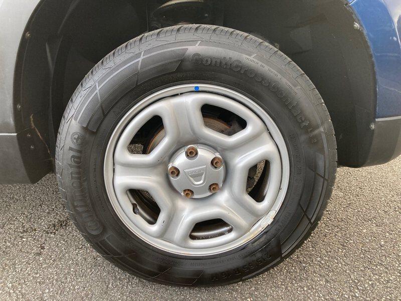Fahrzeugabbildung Duster Klima,Anhängerkupplung Bild 12 von 12