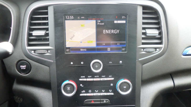 Fahrzeugabbildung Megane Navi Einparkhilfe hinten Klimaautomatik Bild 12 von 15