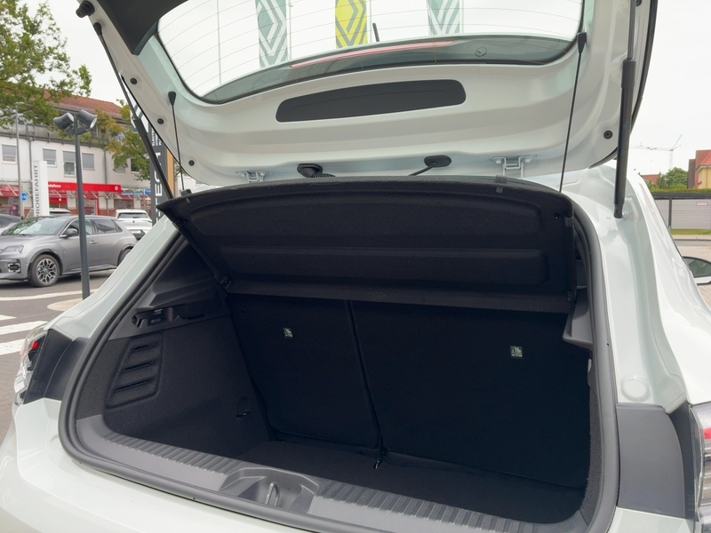 Fahrzeugabbildung Clio Allwetter+PDC+Carplay Bild 17 von 50