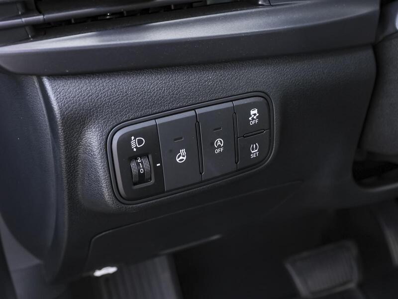Fahrzeugabbildung i20 NAVI SHZ PDC Bild 8 von 15