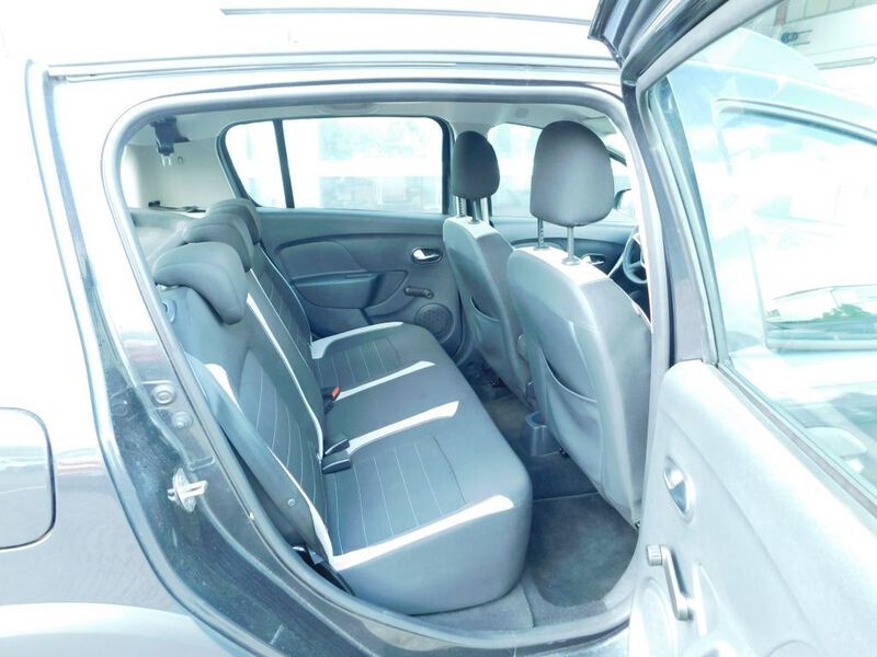 Fahrzeugabbildung Sandero II Stepway Prestige TCe 90 Bild 12 von 15