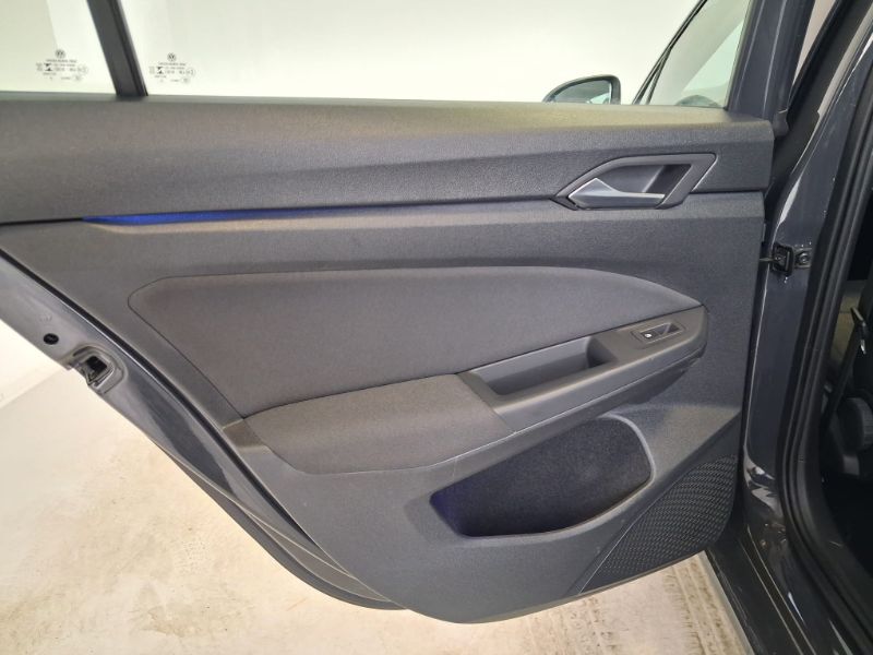 VOLKSWAGEN Golf 2022 — imagine 19