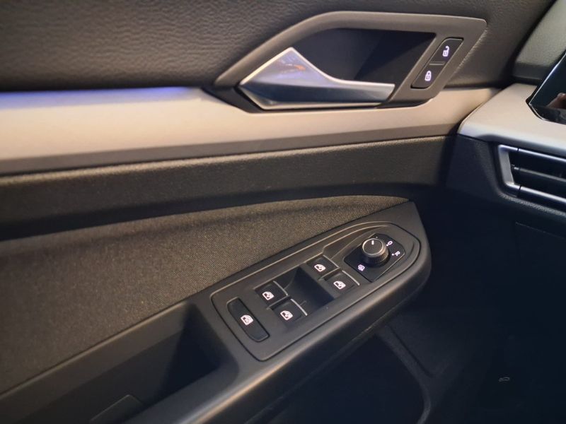 VOLKSWAGEN Golf 2022 — imagine 6