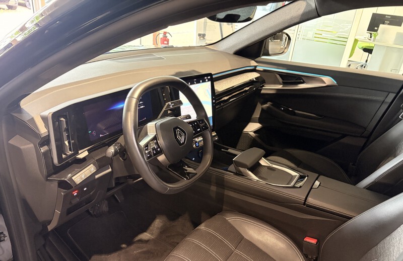 Fahrzeugabbildung Austral Techno Mild Hybrid 160 Automatik Bild 32 von 50