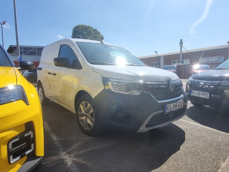 Fahrzeugabbildung Kangoo Rapid Advance L1 Blue dCi 75 MY24 Bild 6 von 15