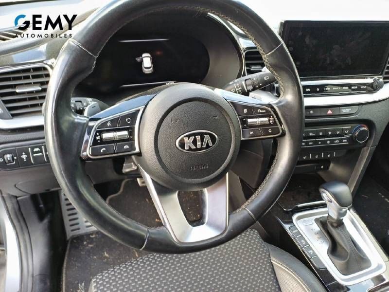 KIA Xcee'D