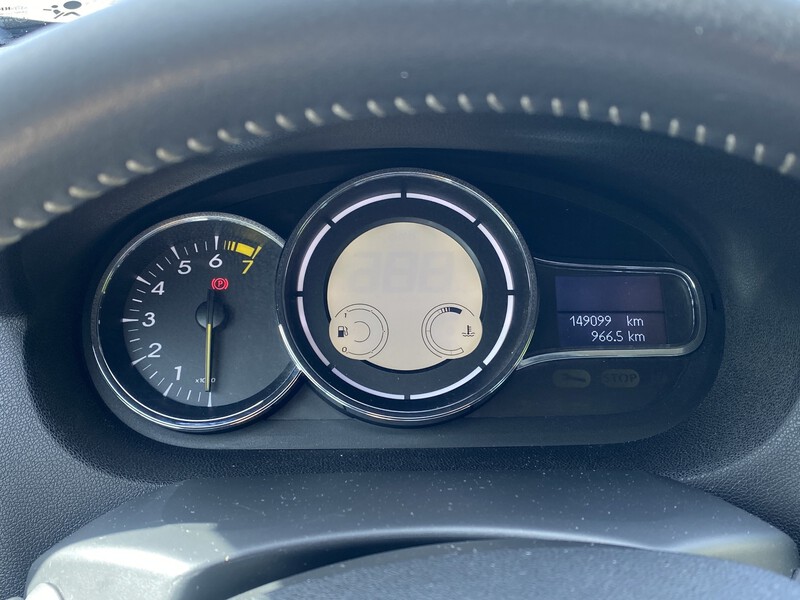 Fahrzeugabbildung Megane III Bose Edition TCe Bild 12 von 18