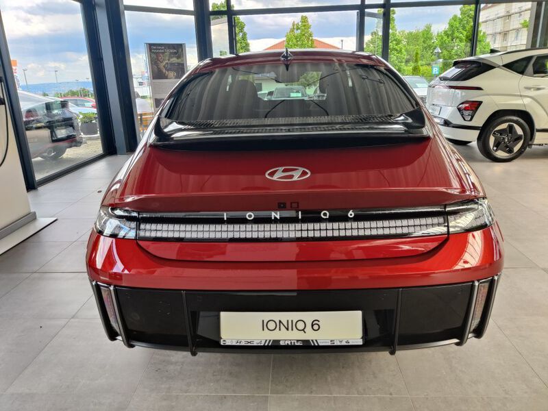 Hyundai Ioniq 6