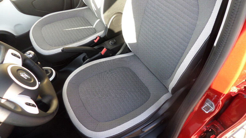 Fahrzeugabbildung Twingo Bluetooth Tempomat Lichtautomatik Bild 8 von 15