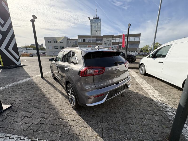 Fahrzeugabbildung Niro 1.6 Hybrid Spirit Bild 6 von 18