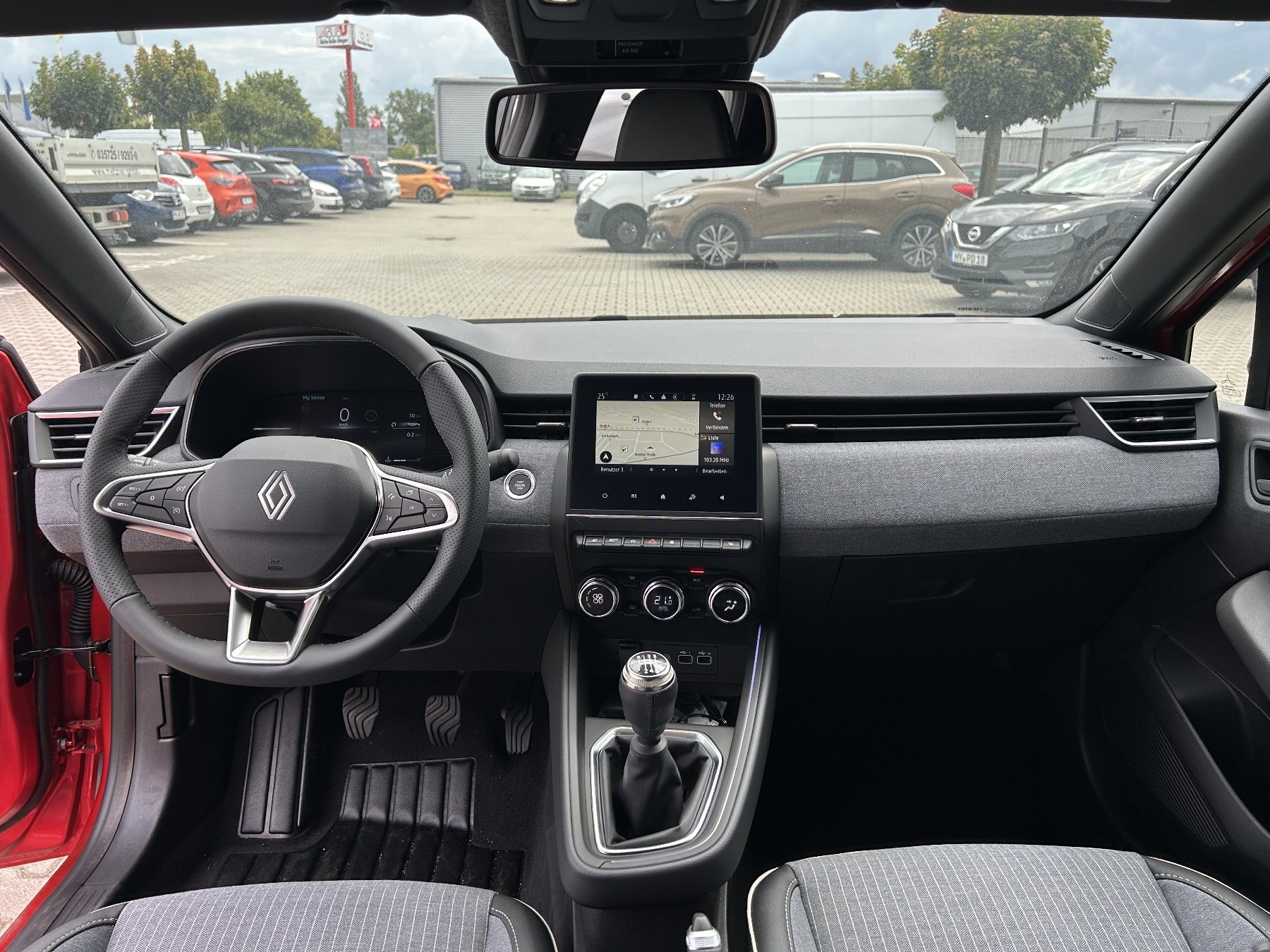 Renault Clio – Bild 11