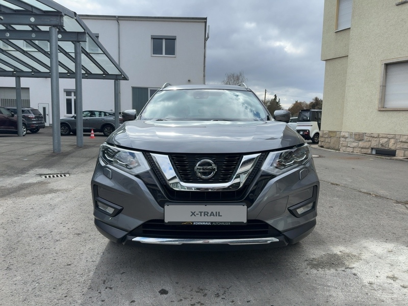 Fahrzeugabbildung X-Trail Automatik Bild 6 von 16