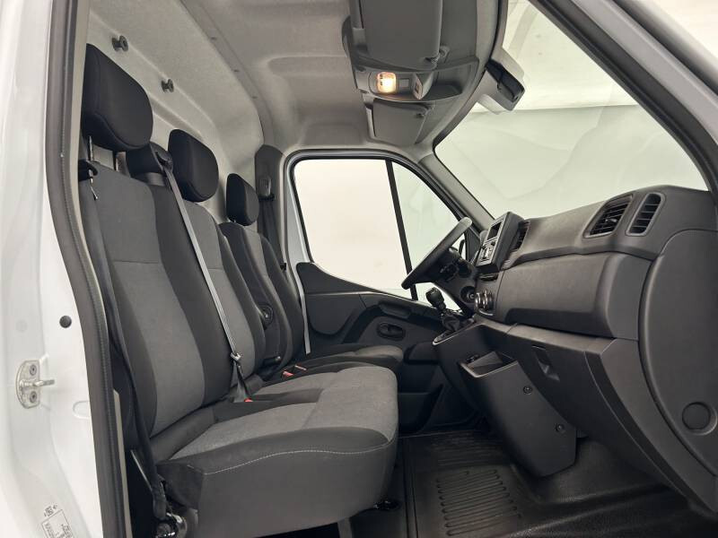 Renault Master III