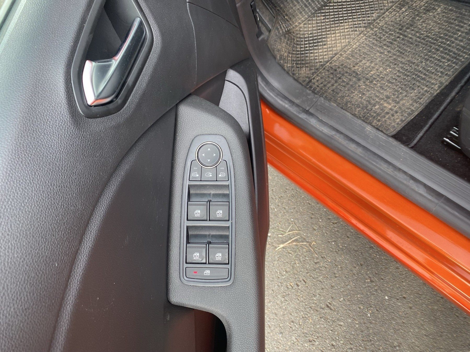 Renault Clio – Bild 14