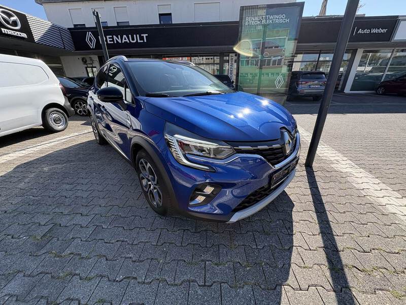 Fahrzeugabbildung Captur II 1.6 E-TECH Plug-in Hybrid 160 Techno Bild 2 von 18