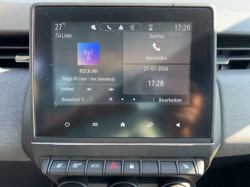 Fahrzeugabbildung Clio Apple CarPlay PDC KLIMA BT Bild 13 von 20