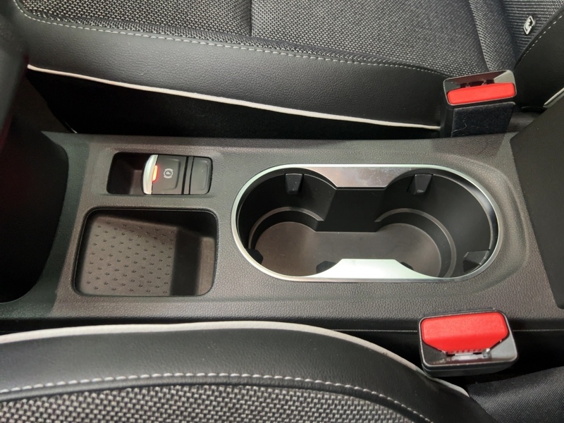 Fahrzeugabbildung Captur Apple CarPlay SHZ PDC BT Bild 14 von 16
