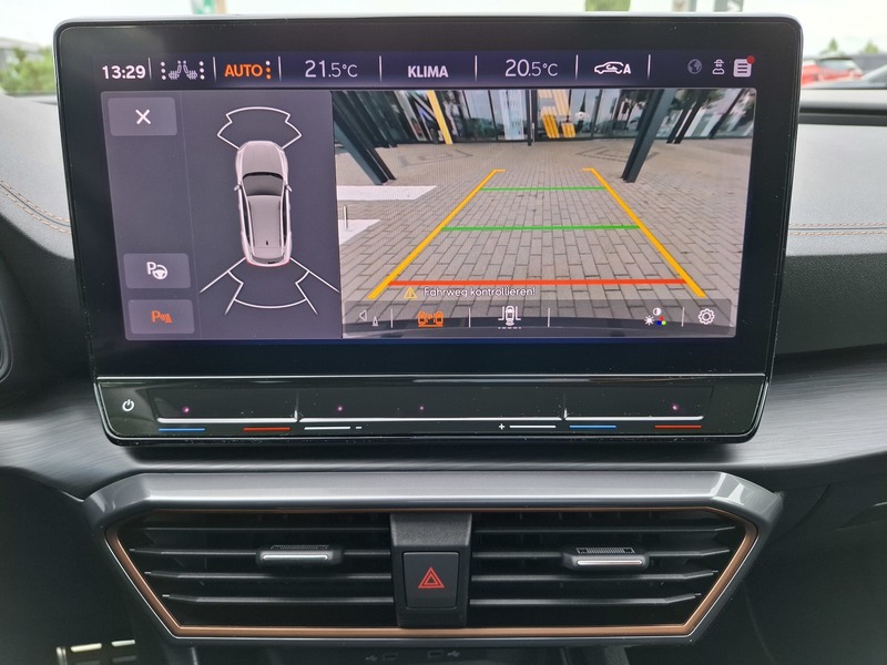 Fahrzeugabbildung Formentor VZ 2.0 TSI 4Drive (310 PS) 7-Gang-DSG Bild 31 von 49