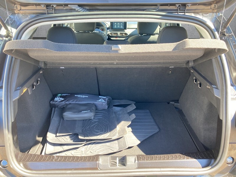 Fahrzeugabbildung Sandero Stepway Extreme+ ECO-G100 Bild 15 von 15