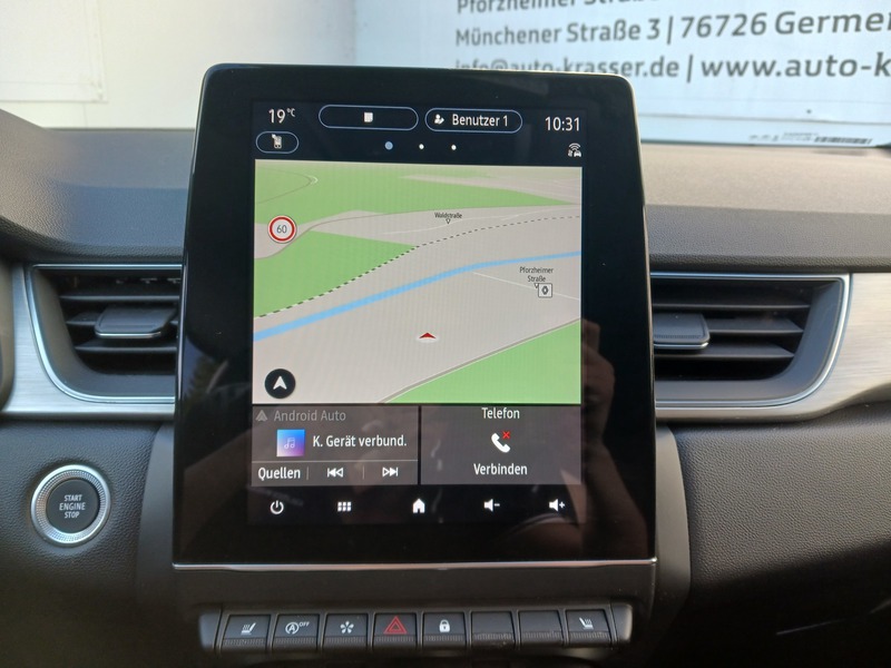 Fahrzeugabbildung Captur Mild-Hybrid Intens TCe 140 EDC Start&Stop Bild 20 von 30