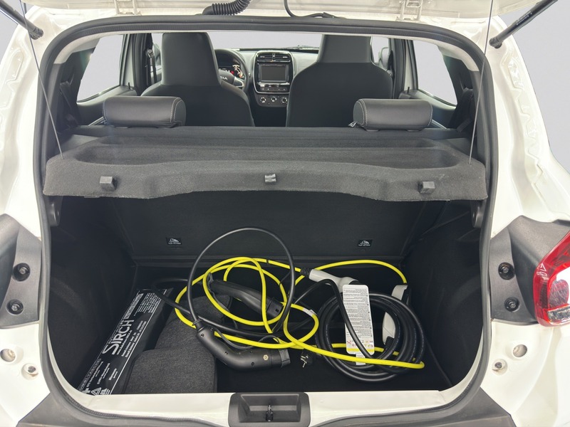 Fahrzeugabbildung Spring Essential*NAVI*KAM* Bild 12 von 15