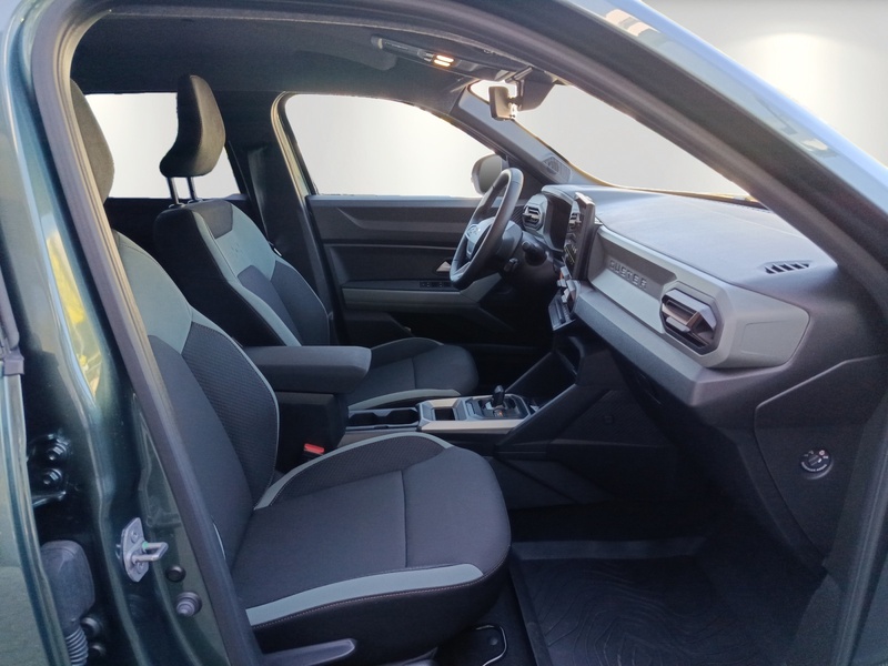 Fahrzeugabbildung Duster Extreme+ hybrid 155 Bild 15 von 17