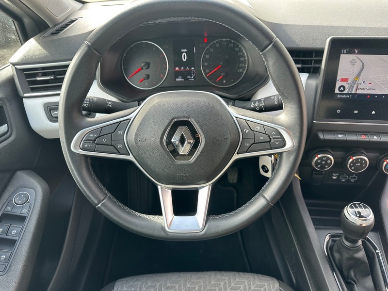 Fahrzeugabbildung Clio *Klima*PDC Hi* Bild 15 von 20