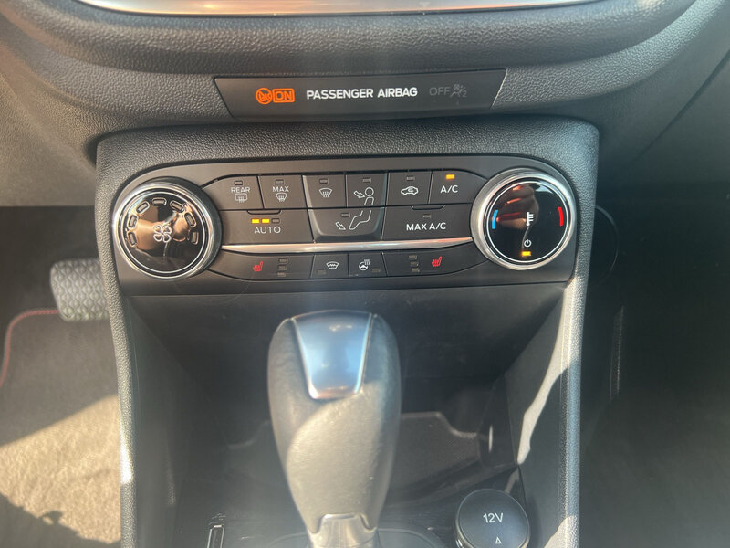 Fahrzeugabbildung Fiesta ST-Line Bild 15 von 17