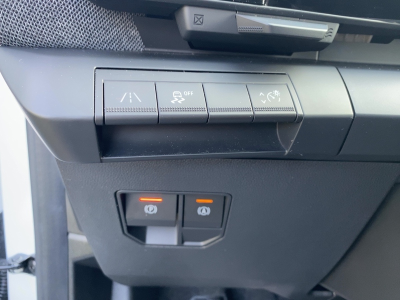 Fahrzeugabbildung Megane E-TECH 100% elektrisch Techno Bild 14 von 21