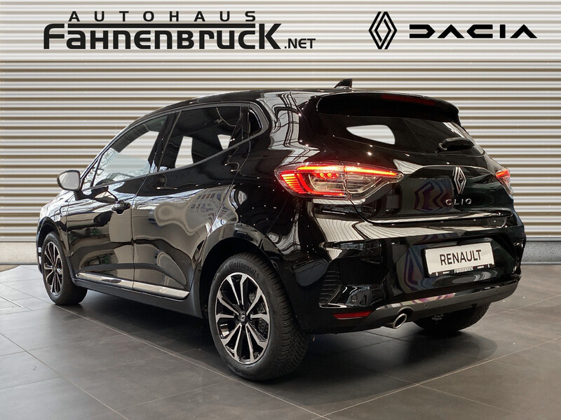 Fahrzeugabbildung Clio Navi Sitzheizung PDC Bild 3 von 20