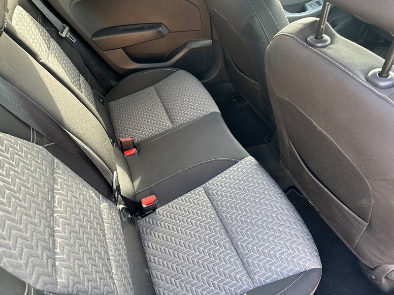 Fahrzeugabbildung Clio *Klima*PDC Hi* Bild 12 von 20