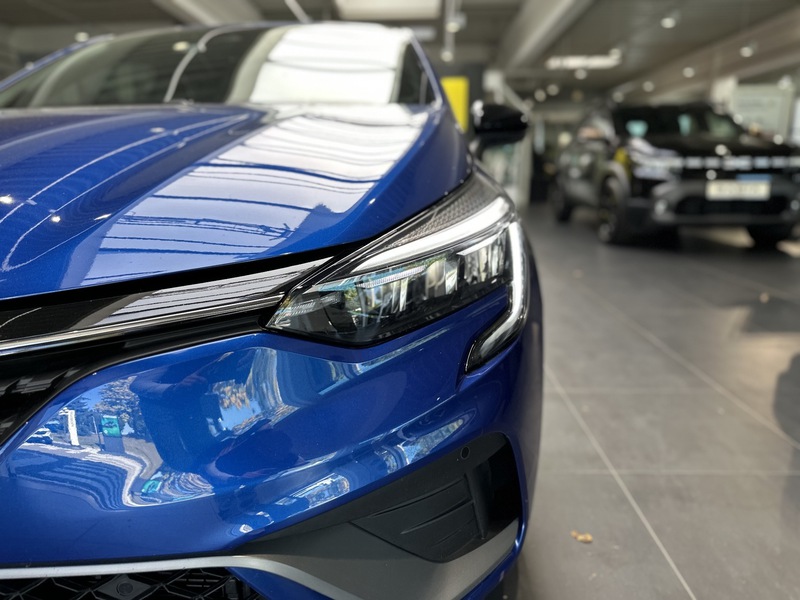 Fahrzeugabbildung Clio R.S. LINE E-TECH 145 Bild 3 von 50