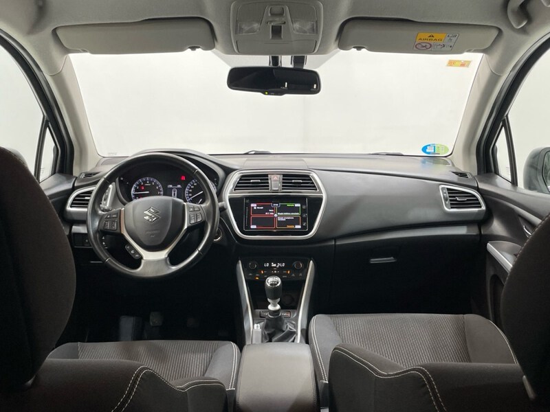 Suzuki S-Cross