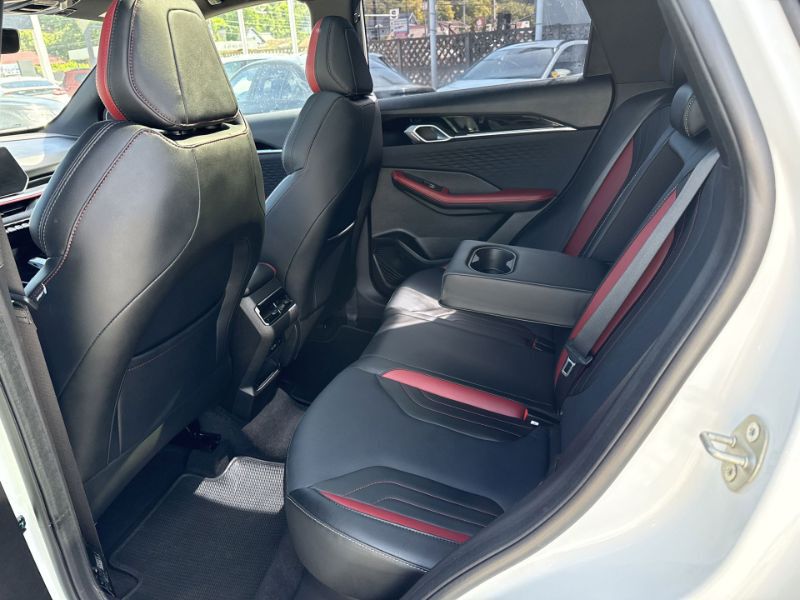 GEELY Coolray 2023 — imagine 16