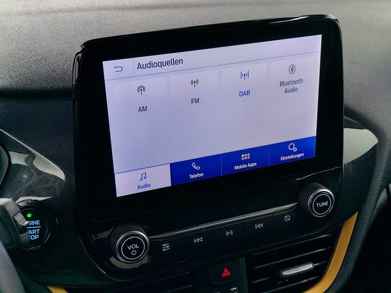 Fahrzeugabbildung Fiesta orline CarPlay ACC Bild 19 von 35