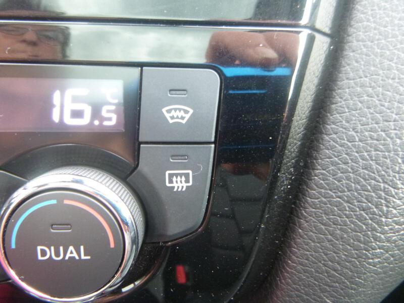 Fahrzeugabbildung Qashqai 1.7 dCi Xtronic 4x4 Bild 18 von 23