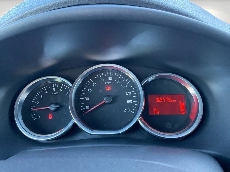 Fahrzeugabbildung Logan TCe 90 MCV Stepway/Navi/Kamera Bild 12 von 17