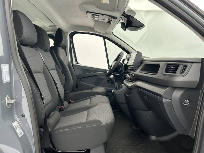 Renault Trafic Combi