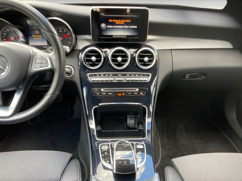 Fahrzeugabbildung C 250 Navi KlimaAT LED Bild 10 von 16