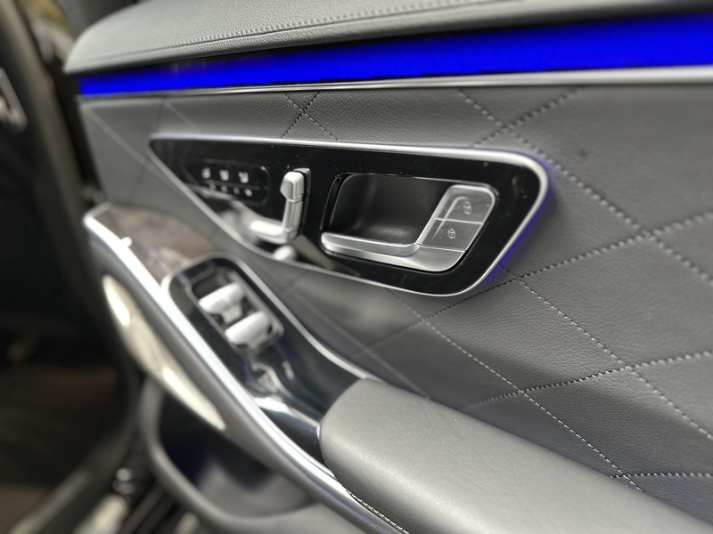 Mercedes-Benz S 400