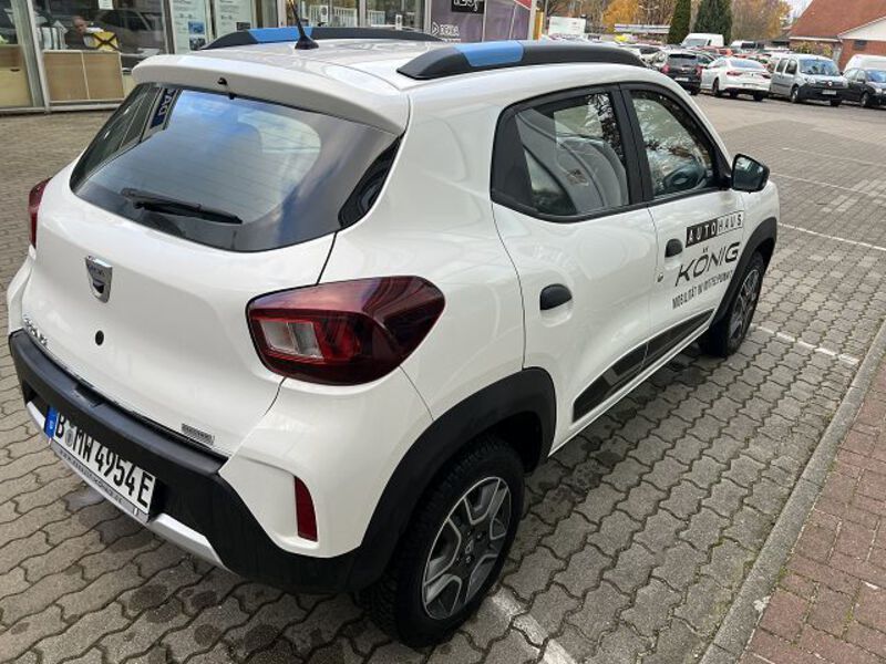 Fahrzeugabbildung Spring Business Automatik Klima*Navi*Rückfahrcam Bild 3 von 11
