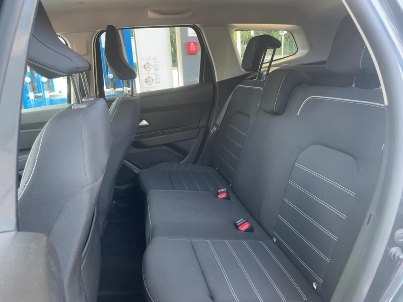 Fahrzeugabbildung Duster II 1.3 TCe 150 Prestige 2WD GPF Bild 7 von 15